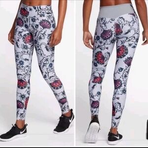 Nike women's power legend Floral Print Training tight